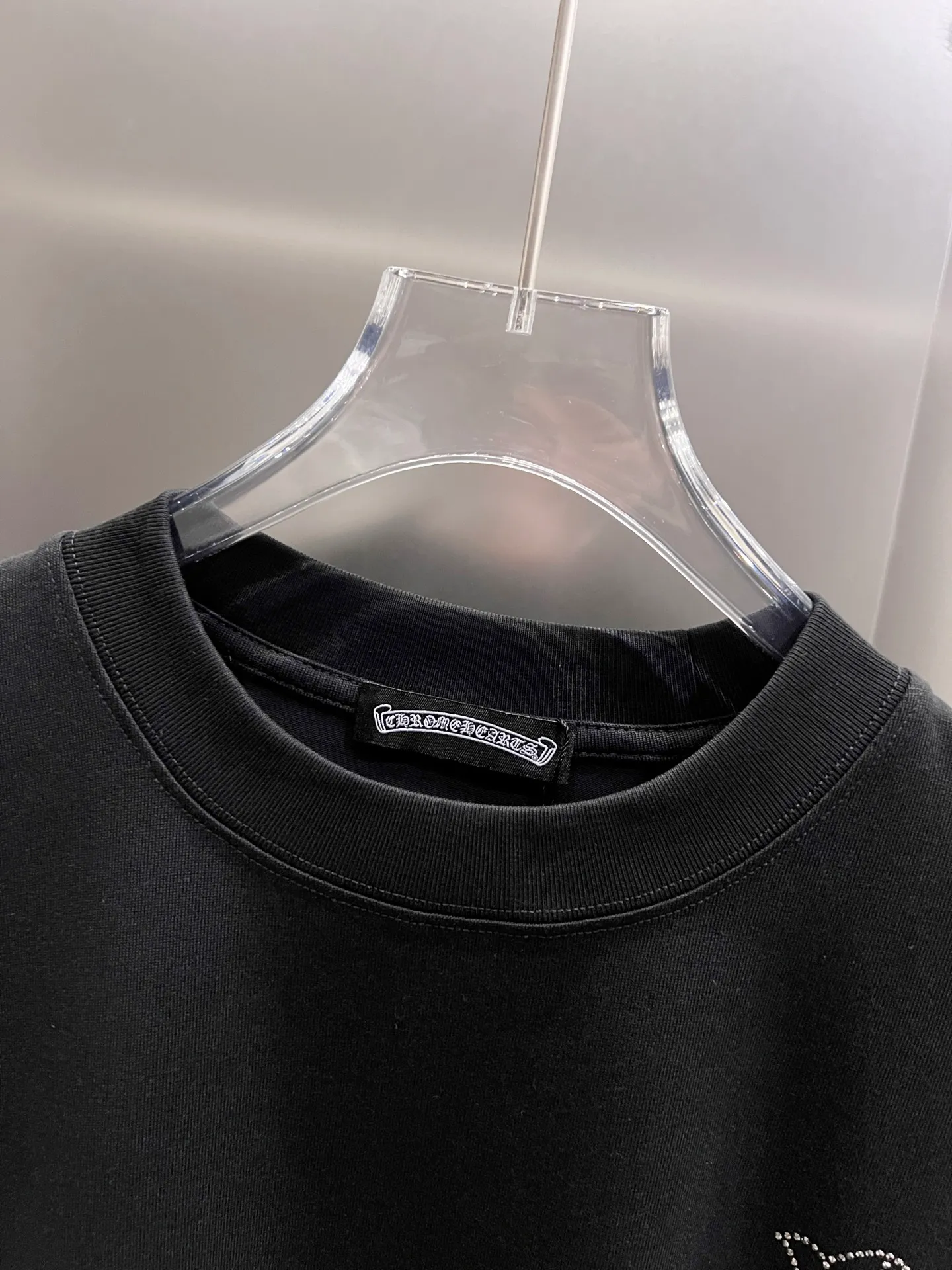 🅿️190 CH Crowe 2025 Autumn and Winter New Short-sleeved T-shirt Cross Middle Eastern Australian Diamonds Raindrop Meteor Shower Design Craftsmanship The real thing is great🔥Same style for men and women Loose version Size S M L XL XXL Five sizes Black White